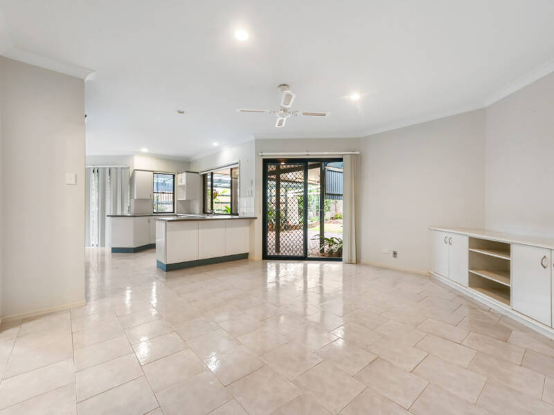 172 Spring St, Middle Ridge, QLD 4350 Australia