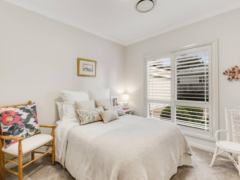 1/8 Stonehaven St, Mount Lofty, QLD 4350 Australia