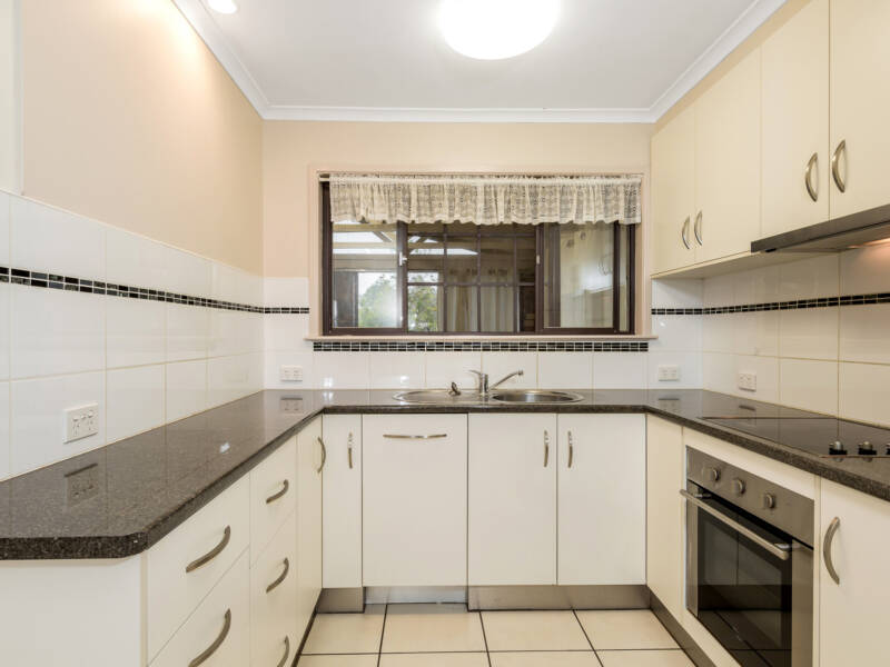 195a Alderley St, Centenary Heights, QLD 4350 Australia