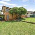 21 Flinders St, Centenary Heights, QLD 4350 Australia