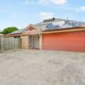 2/212 Perth St, South Toowoomba, QLD 4350 Australia