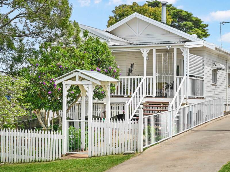 1/23 Glendower St, Mount Lofty, QLD 4350 Australia