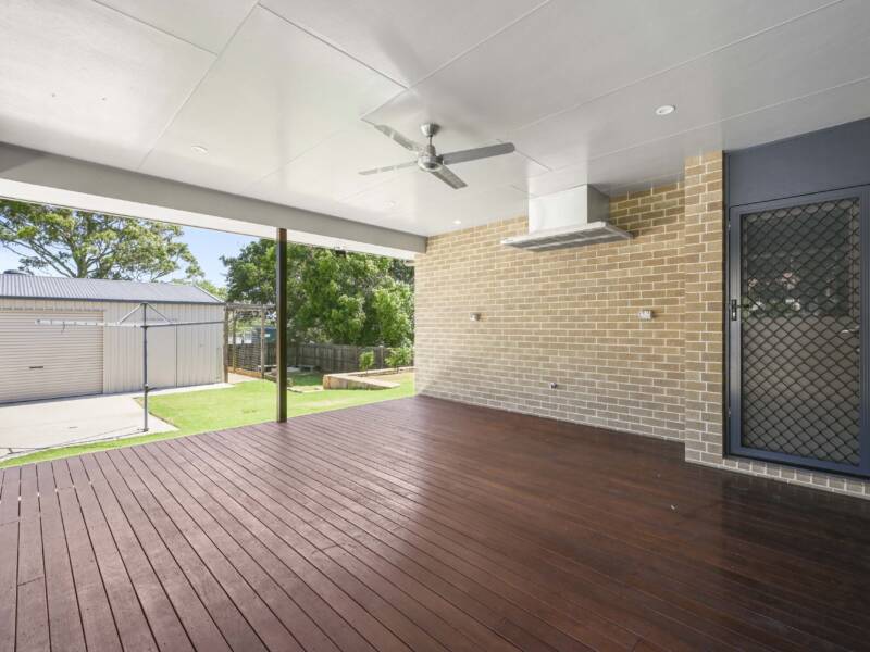 15 Garde St, Centenary Heights, QLD 4350 Australia