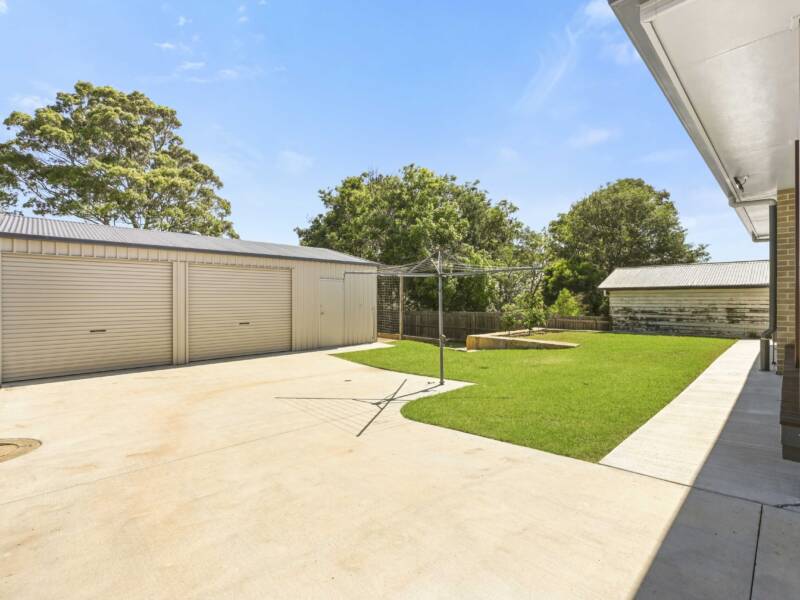 15 Garde St, Centenary Heights, QLD 4350 Australia