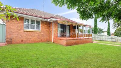 293B West St, Harristown, QLD 4350 Australia