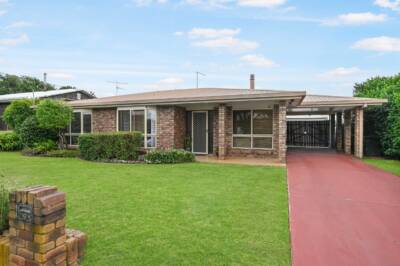 19 Kratzmann Ct, Kearneys Spring, QLD 4350 Australia