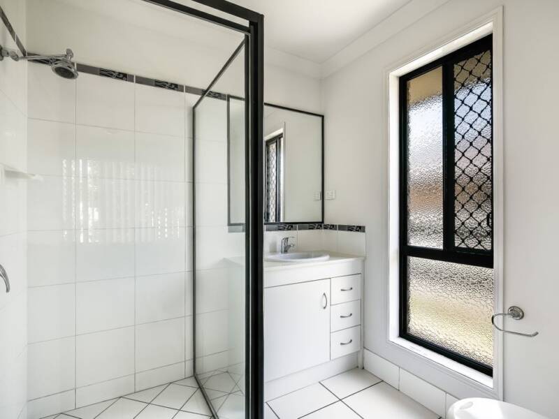 22 Bellara Dr, Harristown, QLD 4350 Australia