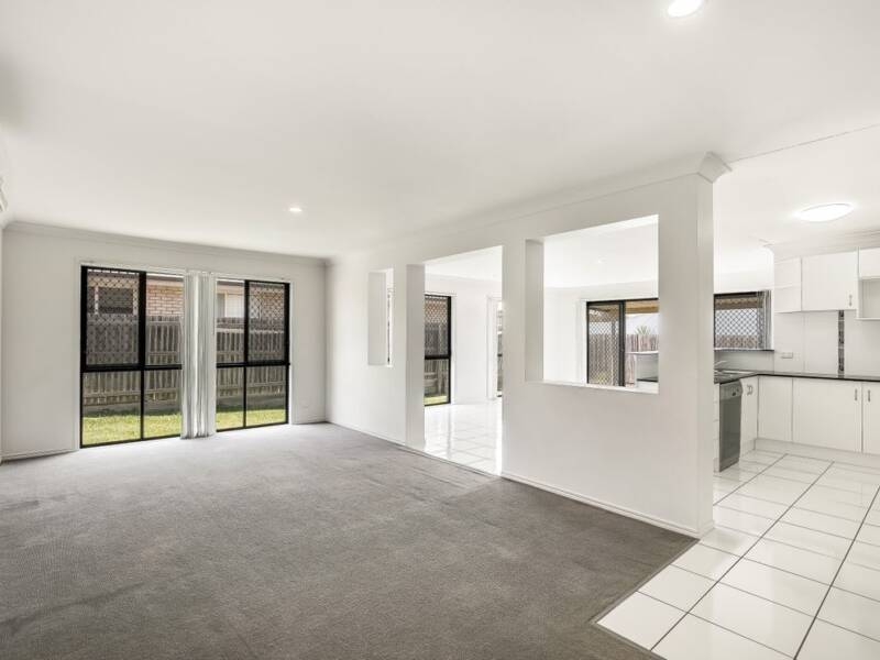22 Bellara Dr, Harristown, QLD 4350 Australia