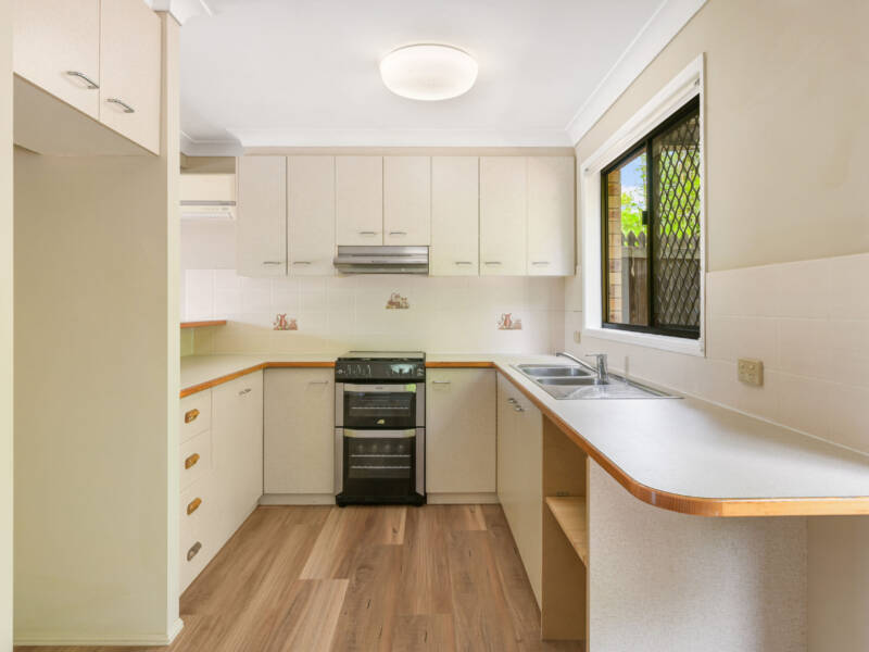7/251 Herries St, Newtown, QLD 4350 Australia