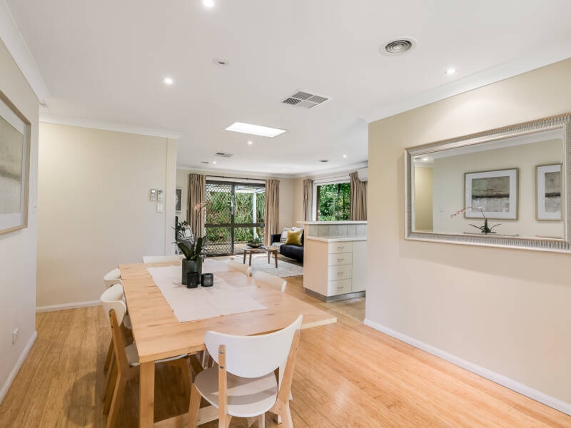 23 Amos Cres, Mount Lofty, QLD 4350 Australia