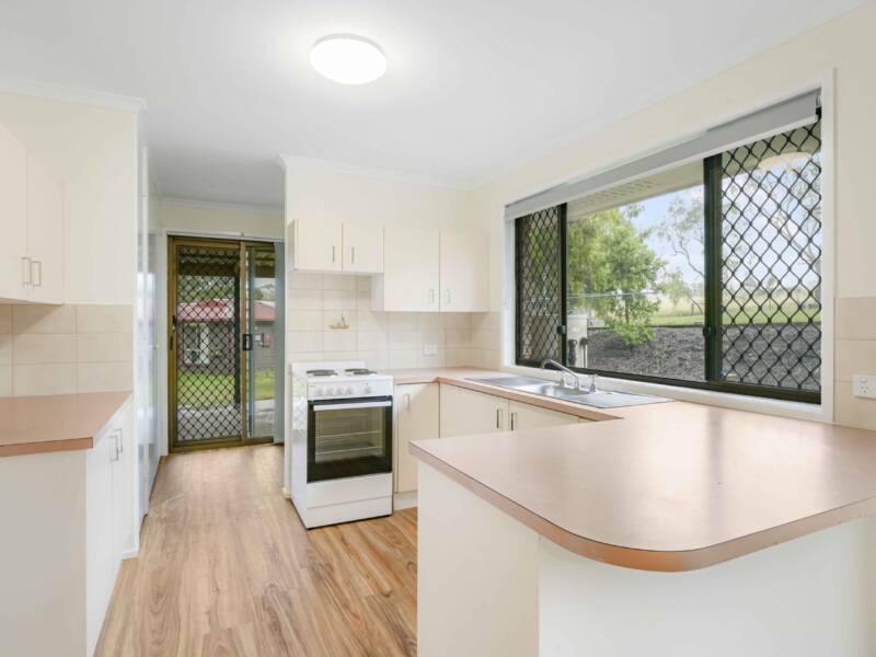 2 Georgina Ct, Kingsthorpe, QLD 4400 Australia
