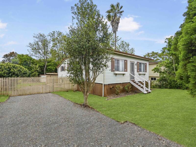 275 James St, Newtown, QLD 4350 Australia