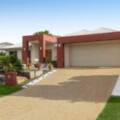 18 Howard St, Middle Ridge, QLD 4350 Australia