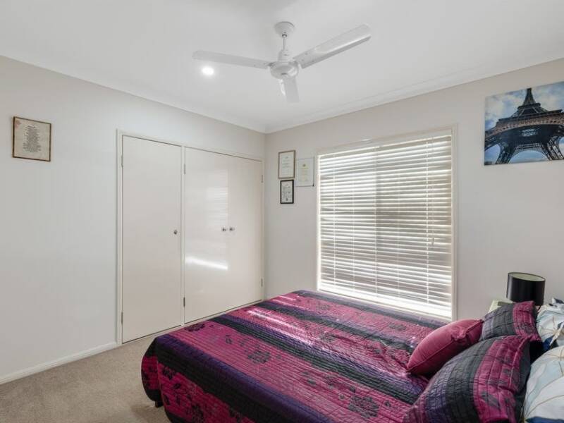 18 Howard St, Middle Ridge, QLD 4350 Australia