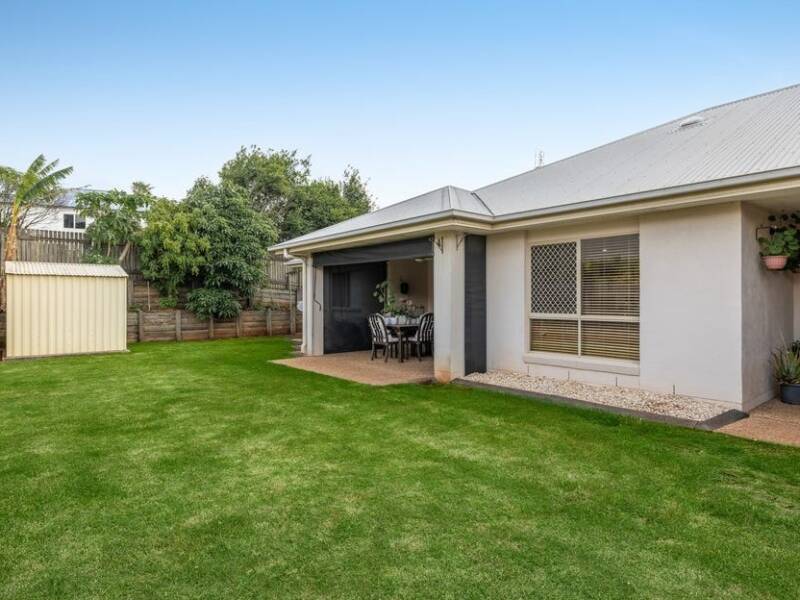 18 Howard St, Middle Ridge, QLD 4350 Australia