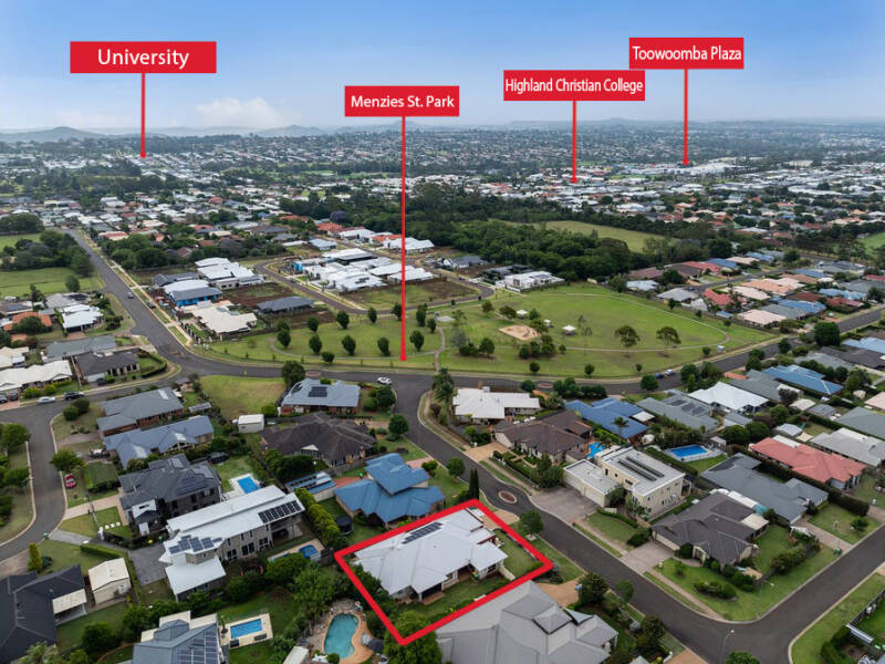 18 Howard St, Middle Ridge, QLD 4350 Australia