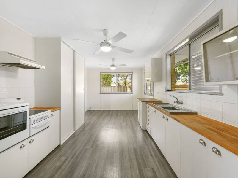 5 Barden Ct, Harristown, QLD 4350 Australia