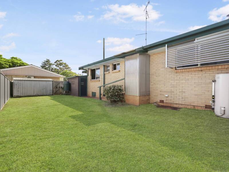 5 Barden Ct, Harristown, QLD 4350 Australia