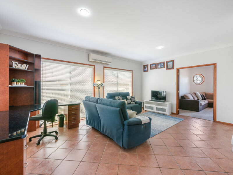 311 Ramsay St, Middle Ridge, QLD 4350 Australia