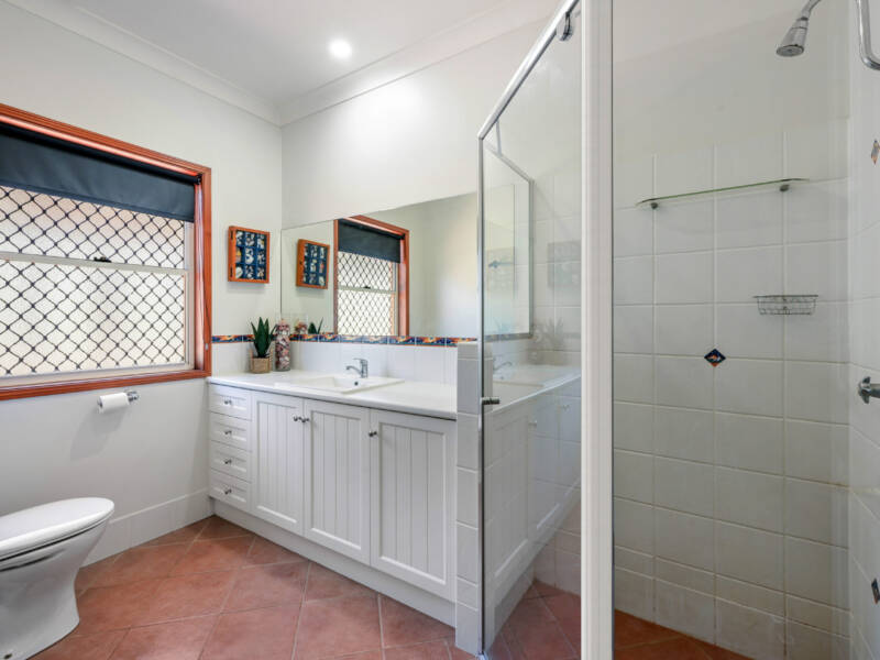 311 Ramsay St, Middle Ridge, QLD 4350 Australia