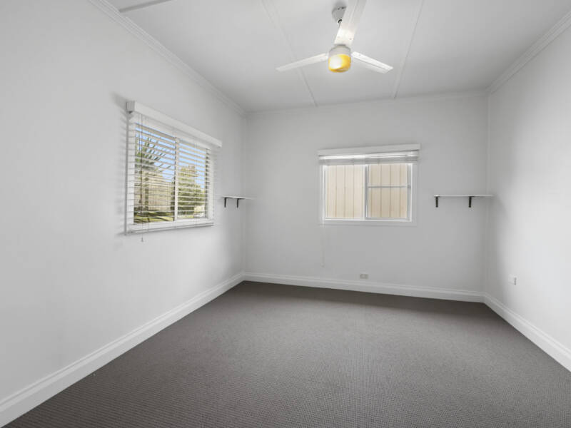 33 Mcintyre St, Centenary Heights, QLD 4350 Australia