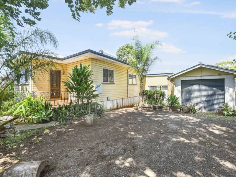 33 Mcintyre St, Centenary Heights, QLD 4350 Australia