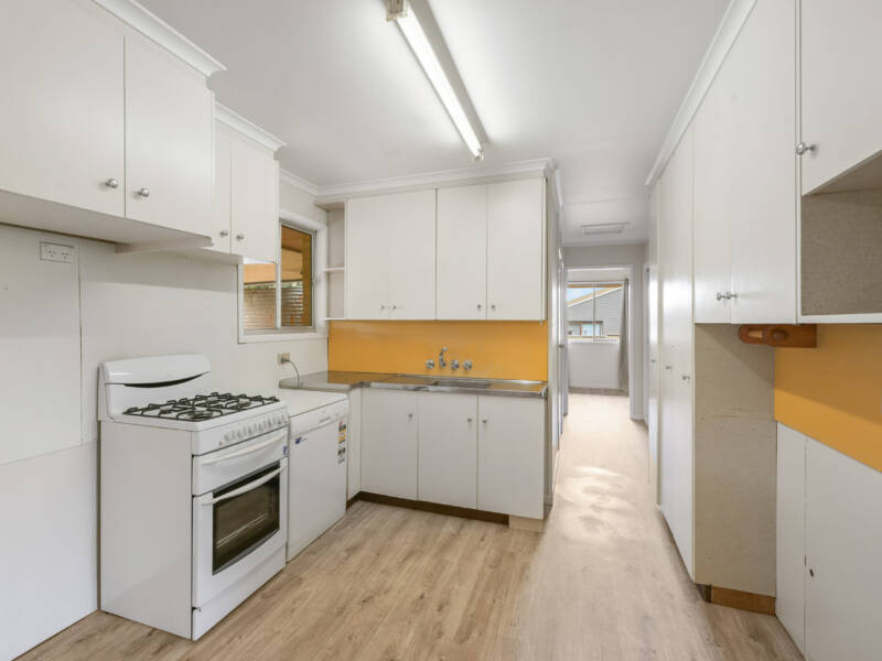 27 Makepeace St, Rockville, QLD 4350 Australia