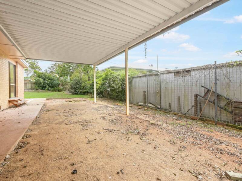 27 Makepeace St, Rockville, QLD 4350 Australia