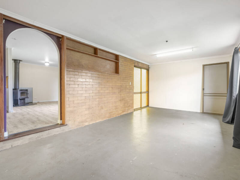 27 Makepeace St, Rockville, QLD 4350 Australia