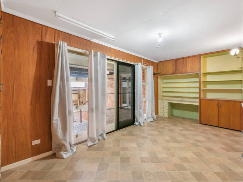 7 Rowe St, Centenary Heights, QLD 4350 Australia