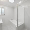 7 Rowe St, Centenary Heights, QLD 4350 Australia