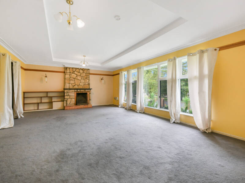 7 Rowe St, Centenary Heights, QLD 4350 Australia