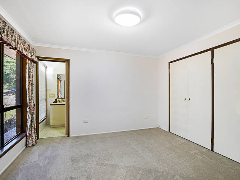 1 Calypso Cres, Middle Ridge, QLD 4350 Australia