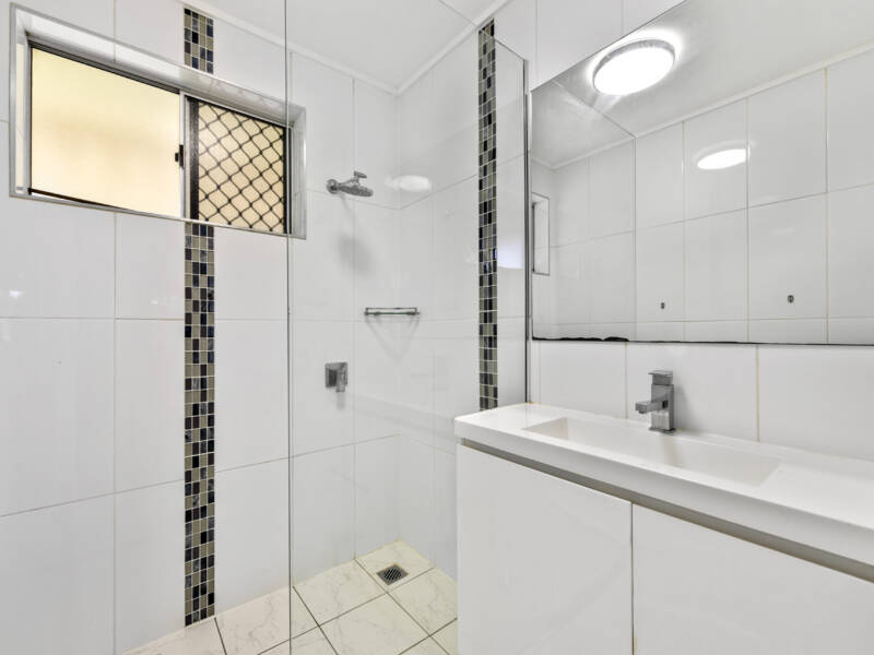 109 Drayton Rd, Harristown, QLD 4350 Australia