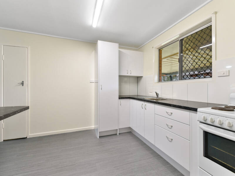109 Drayton Rd, Harristown, QLD 4350 Australia