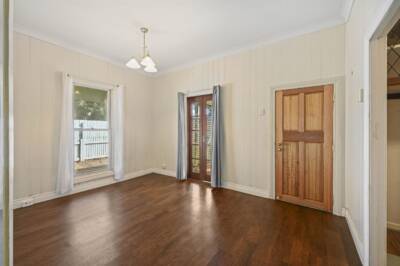 8 McCarthy St, Newtown, QLD 4350 Australia
