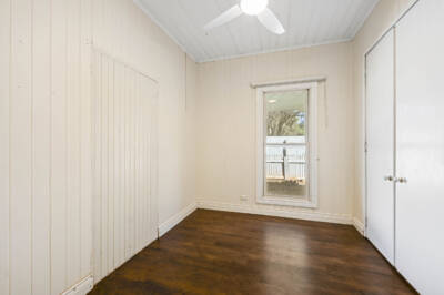 8 McCarthy St, Newtown, QLD 4350 Australia