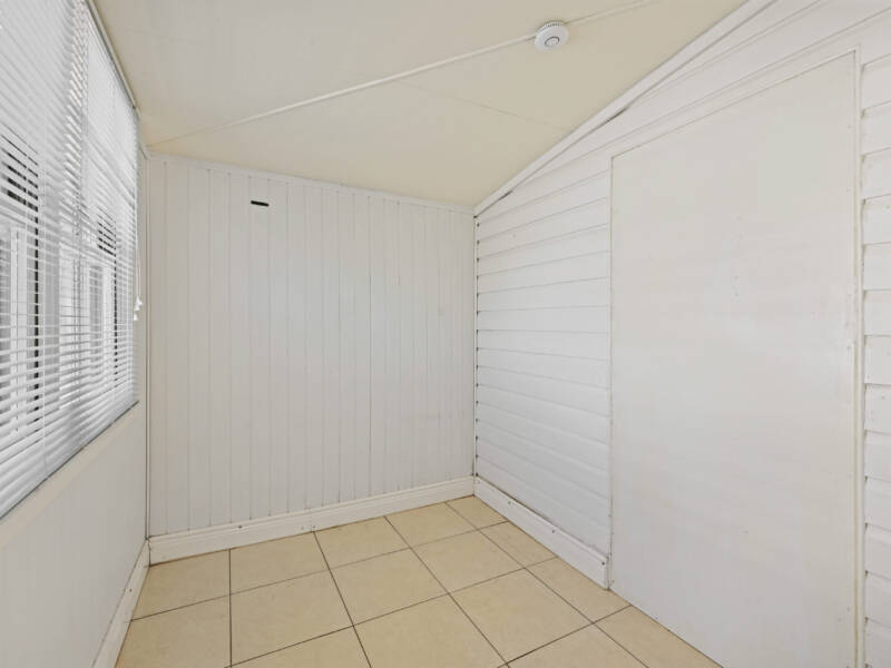 8 McCarthy St, Newtown, QLD 4350 Australia