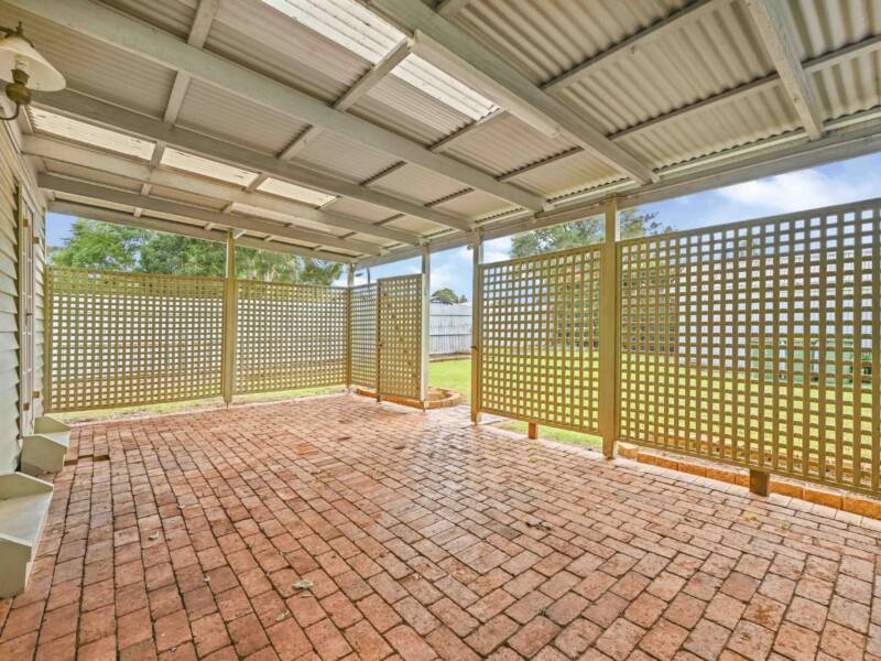 8 McCarthy St, Newtown, QLD 4350 Australia