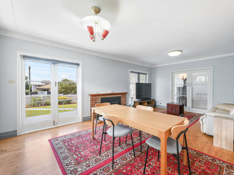 13 Lloyd St, Harristown, QLD 4350 Australia