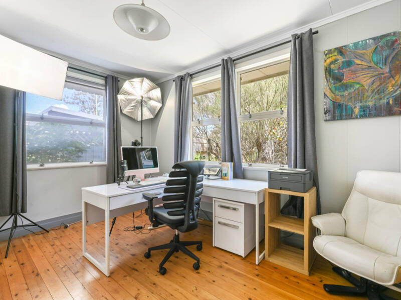 13 Lloyd St, Harristown, QLD 4350 Australia