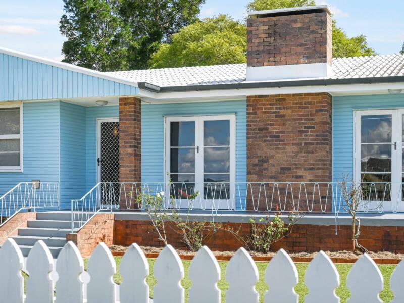 13 Lloyd St, Harristown, QLD 4350 Australia