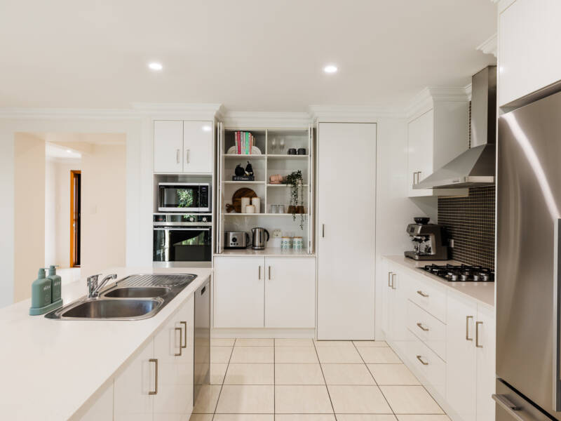 19 Fallon Dr, Middle Ridge, QLD 4350 Australia