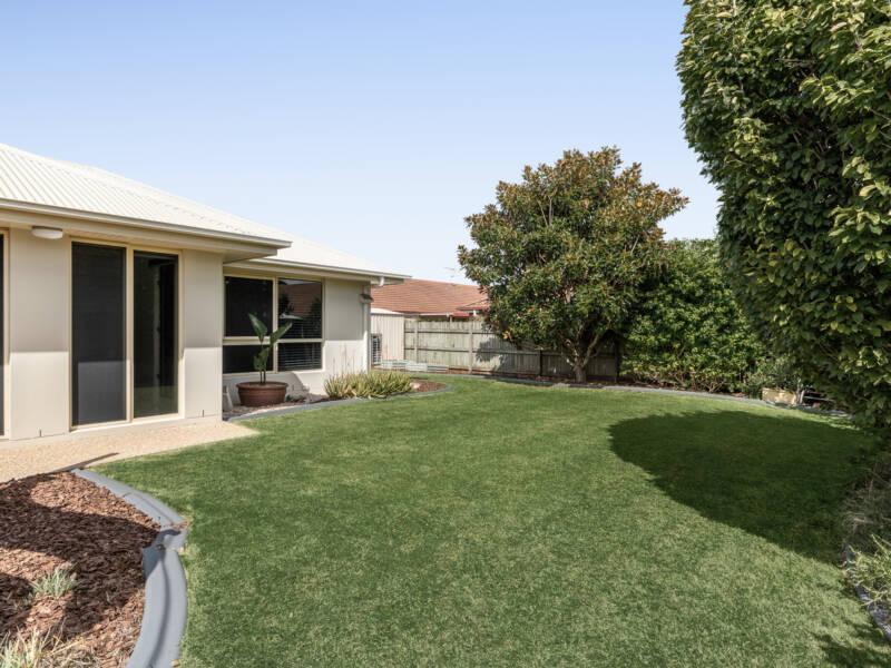 19 Fallon Dr, Middle Ridge, QLD 4350 Australia