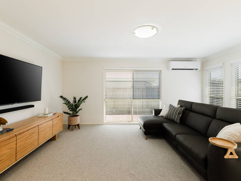 19 Fallon Dr, Middle Ridge, QLD 4350 Australia