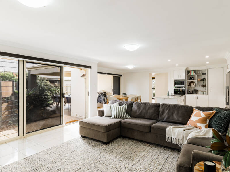 19 Fallon Dr, Middle Ridge, QLD 4350 Australia