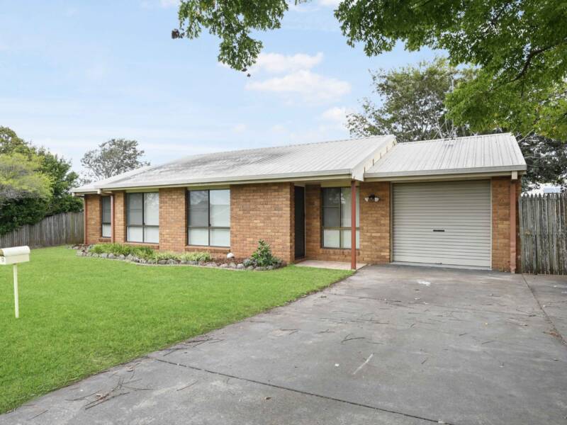 13 Black Ct, Wilsonton, QLD 4350 Australia