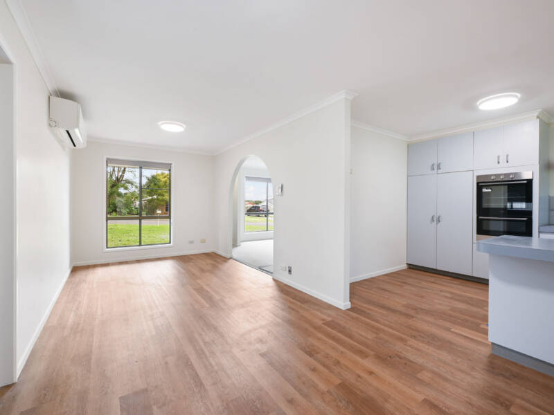 13 Black Ct, Wilsonton, QLD 4350 Australia