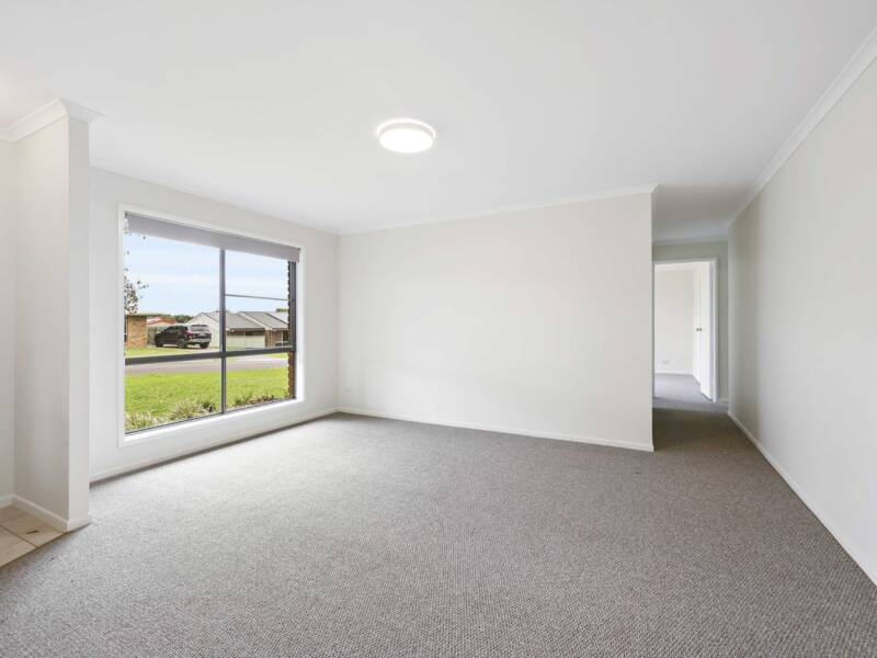 13 Black Ct, Wilsonton, QLD 4350 Australia