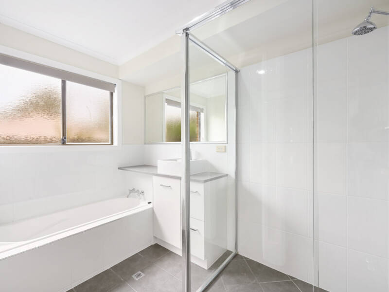 13 Black Ct, Wilsonton, QLD 4350 Australia